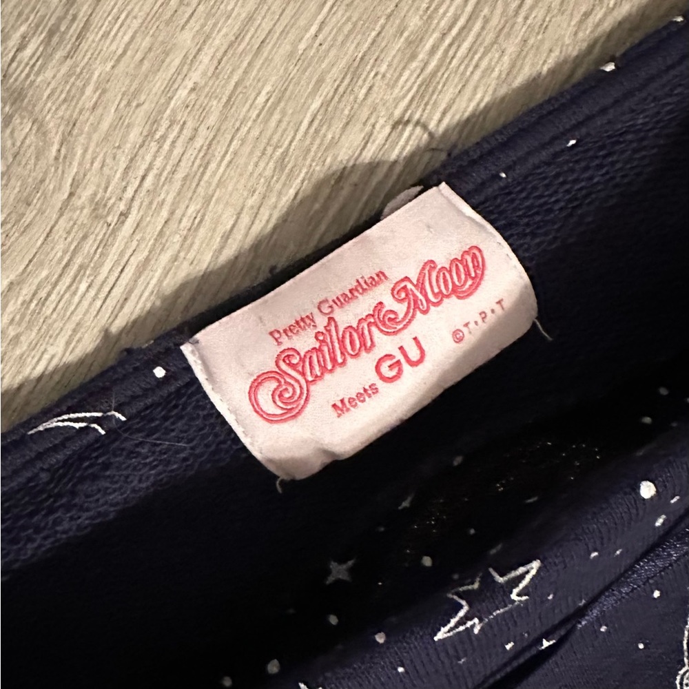 Sailor Moon 25th Anniversary GU Shirt (XL, like US Medium) Navy Print Ruching